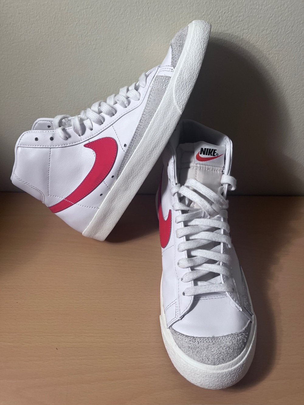 Nike Blazer '77 Vintage Mid Habanero Red Women’s Shoes Size 10
